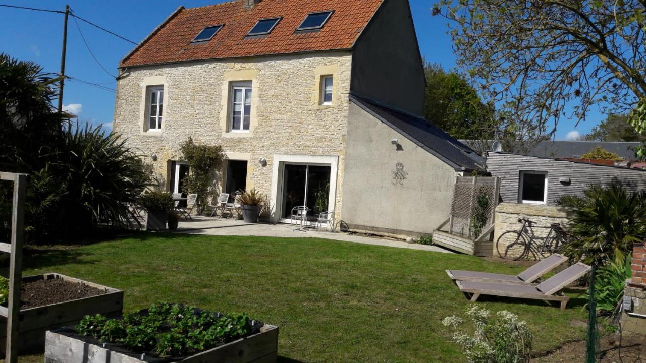 la chambre ô z'amis Longues-sur-Mer Extérieur photo
