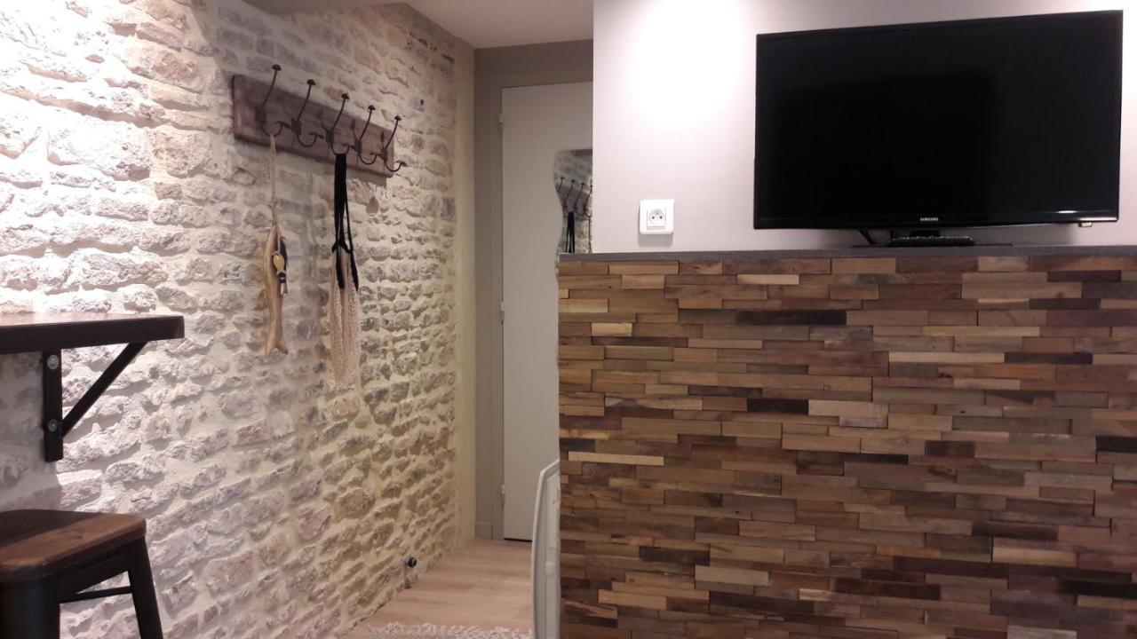 la chambre ô z'amis Longues-sur-Mer Extérieur photo